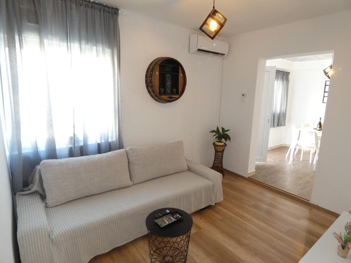 Holiday House Sia 야세니스 외부 사진